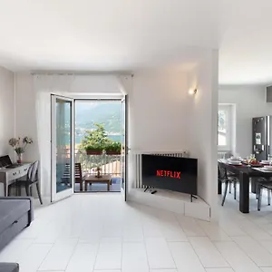  Appartamento Terrazza Sul - Open Space E Netflix Italia